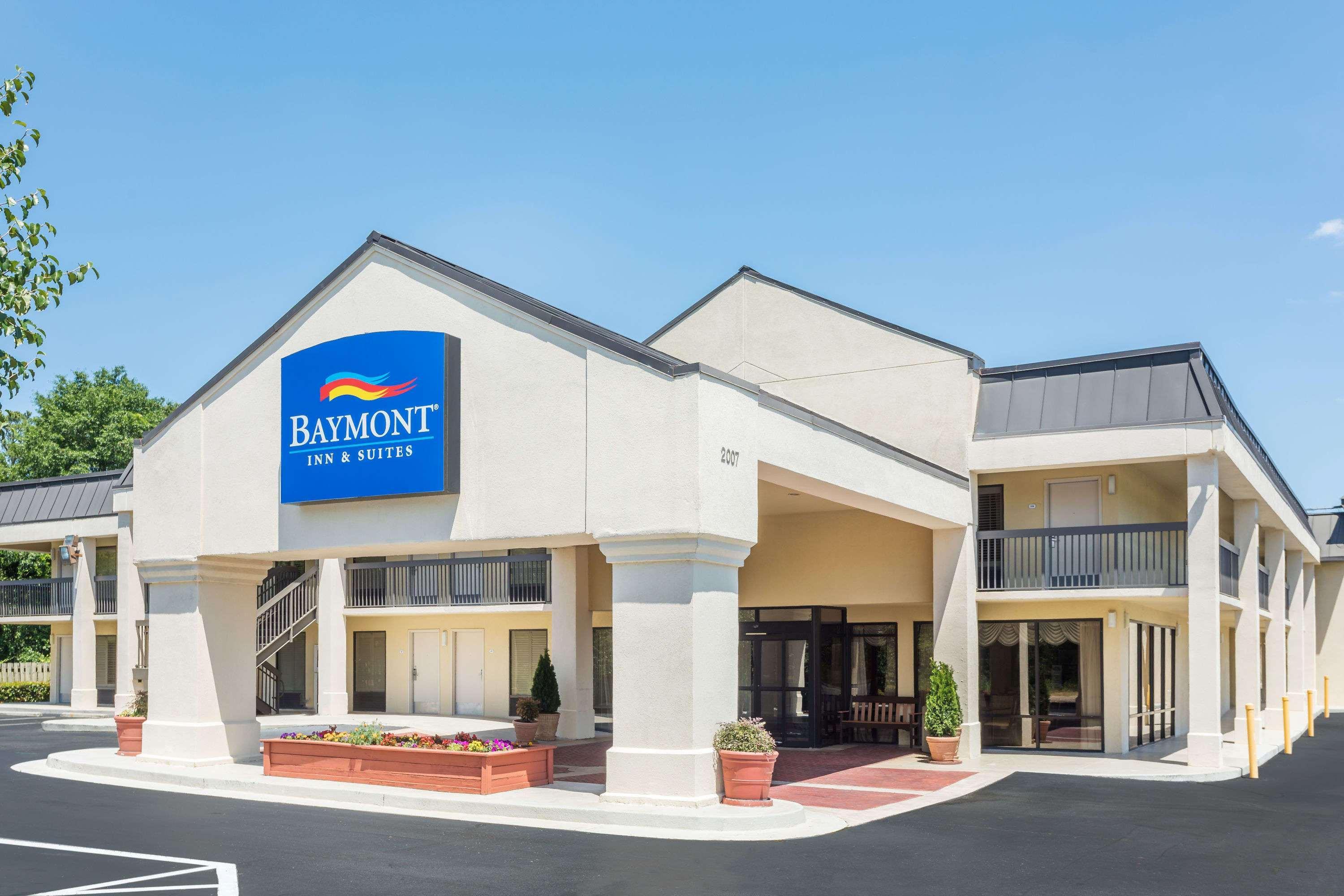 Готель Baymont By Wyndham Ґріффін Екстер'єр фото